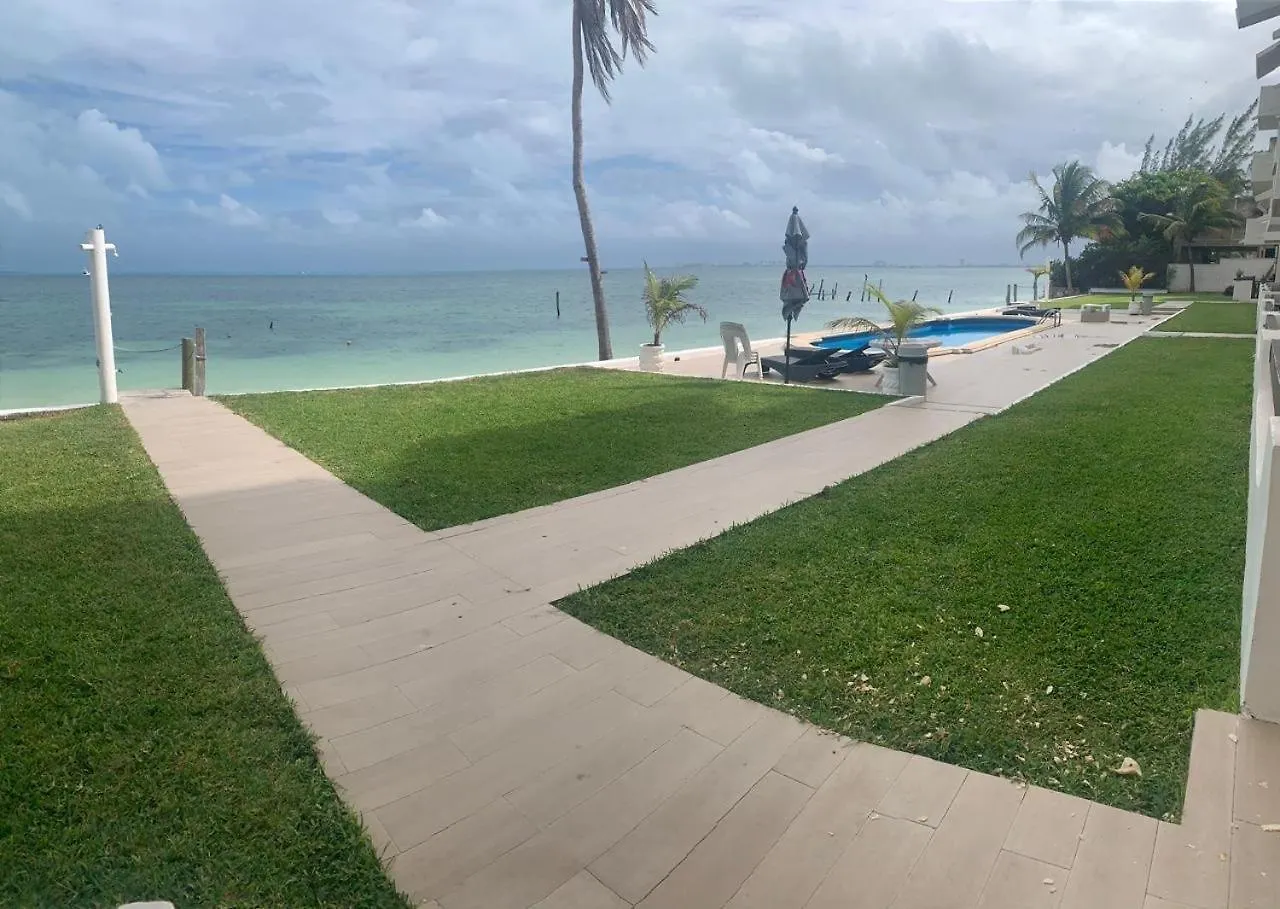 Cancun Ocean View Playa Del Nino Couette-café